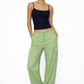 HOSE MIT WEITEM BEIN