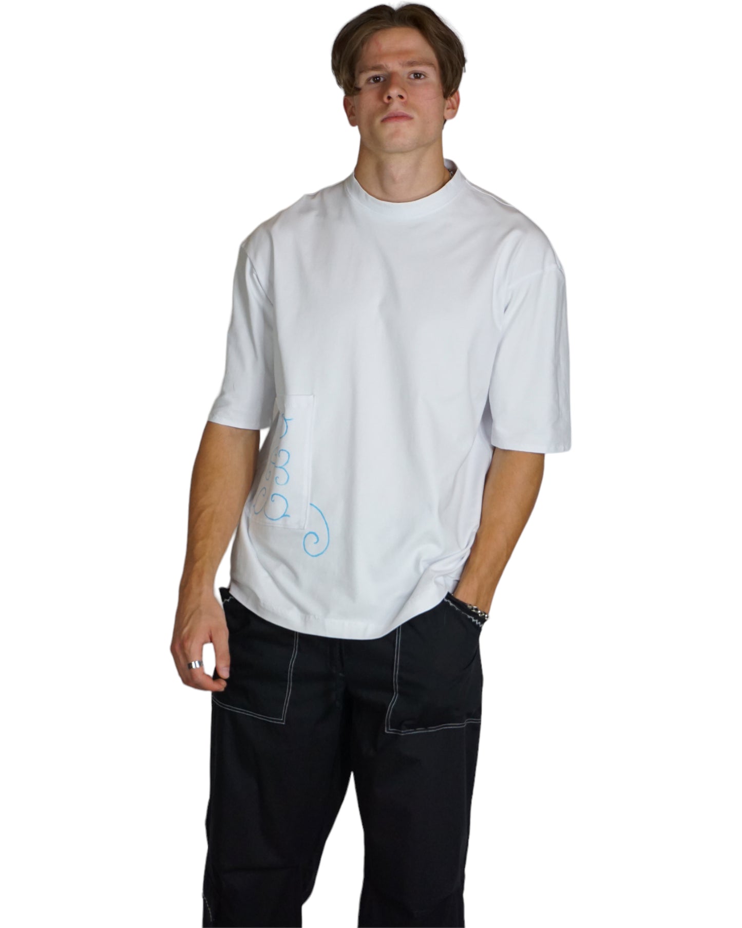T-Shirt in weiß mit Stehkragen (Unisex)