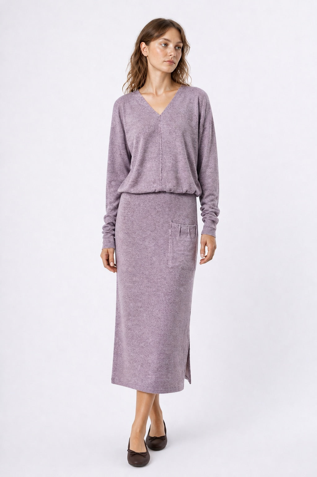 STRUKTURIERTES LONGSLEEVE MIT V-AUSSCHNITT
